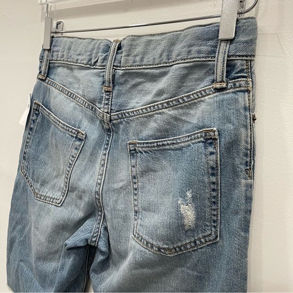 Gap 5 Pocket Light Wash Distressed Denim Shorts Size 14 Raw Hem - Picture 5 of 13